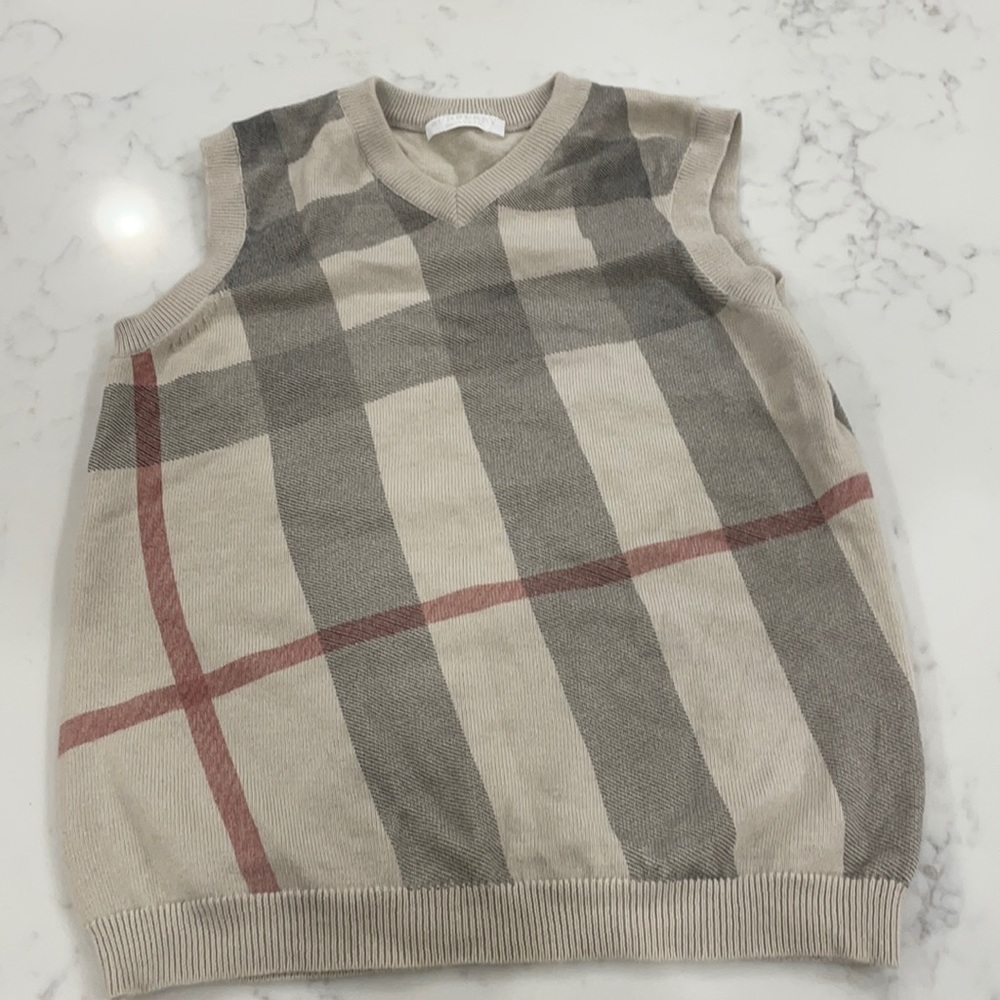 Burberry vest